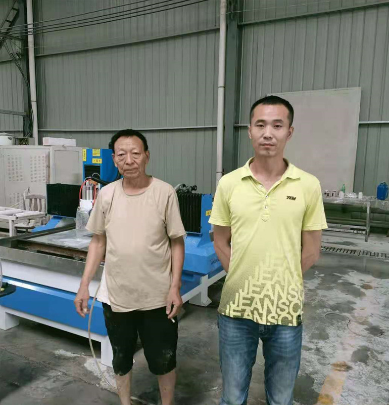 河南開(kāi)封1325輕型石材雕刻機(jī)(圖1) 河南開(kāi)封1325輕型石材雕刻機(jī)(圖1)