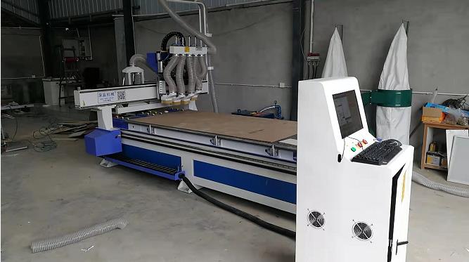 感謝四川成都老板采購(gòu)1325型四工序帶開(kāi)料機(jī)一臺(tái)(圖2) 感謝四川成都老板采購(gòu)1325型四工序帶開(kāi)料機(jī)一臺(tái)(圖2)