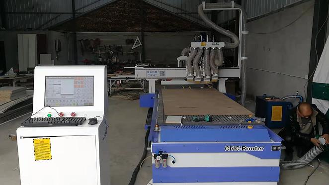 感謝四川成都老板采購(gòu)1325型四工序帶開(kāi)料機(jī)一臺(tái)(圖1) 感謝四川成都老板采購(gòu)1325型四工序帶開(kāi)料機(jī)一臺(tái)(圖1)