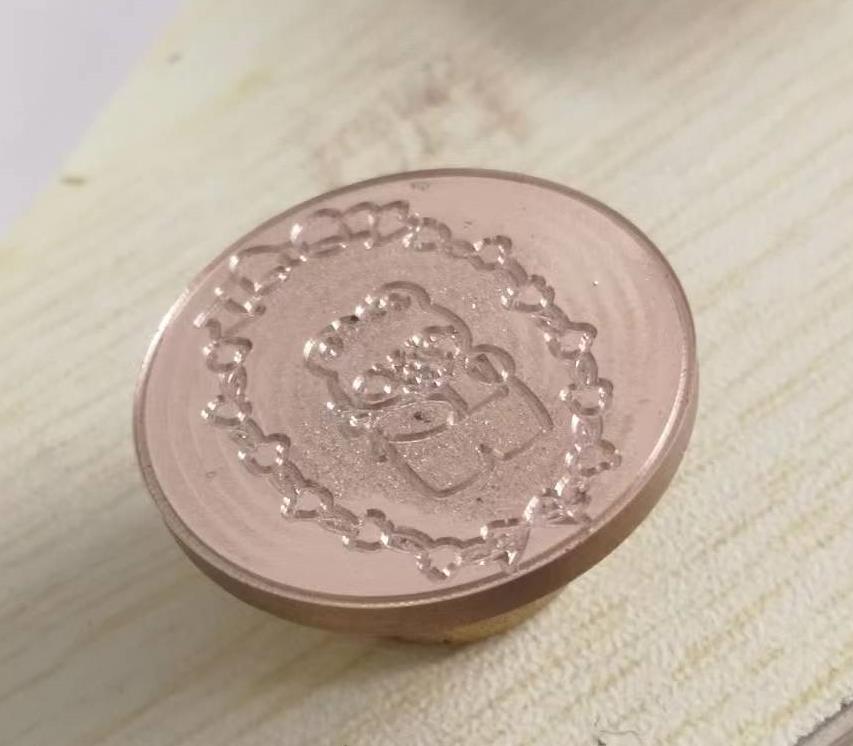 山東濰坊印章玉石雕刻機(jī)(圖4) 山東濰坊印章玉石雕刻機(jī)(圖4)